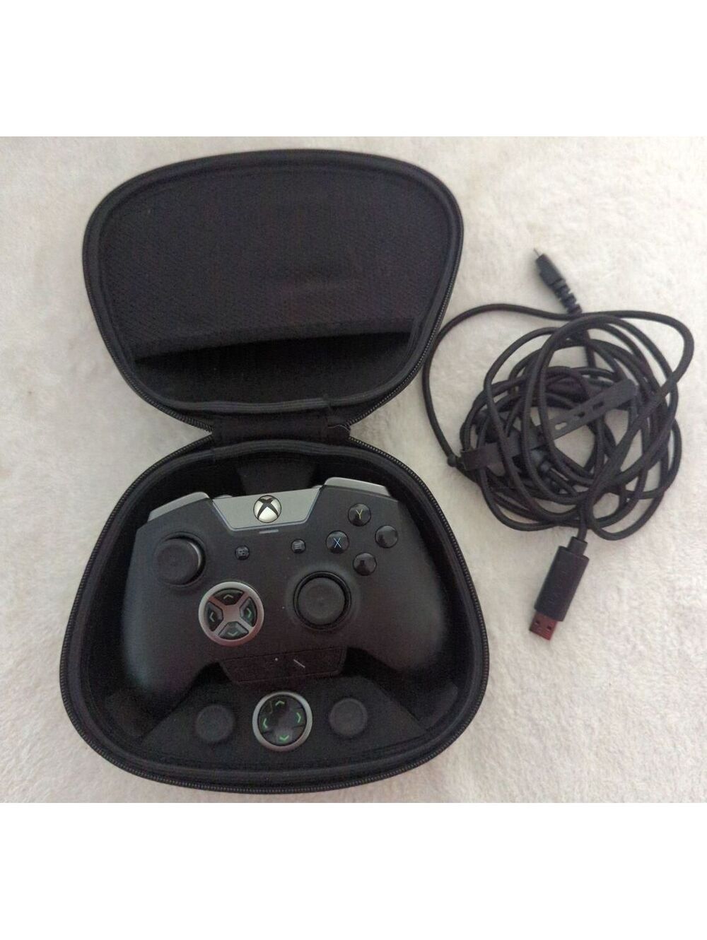 Razer Wolverine Ultimate Xbox One Game Controller with Case and Cable